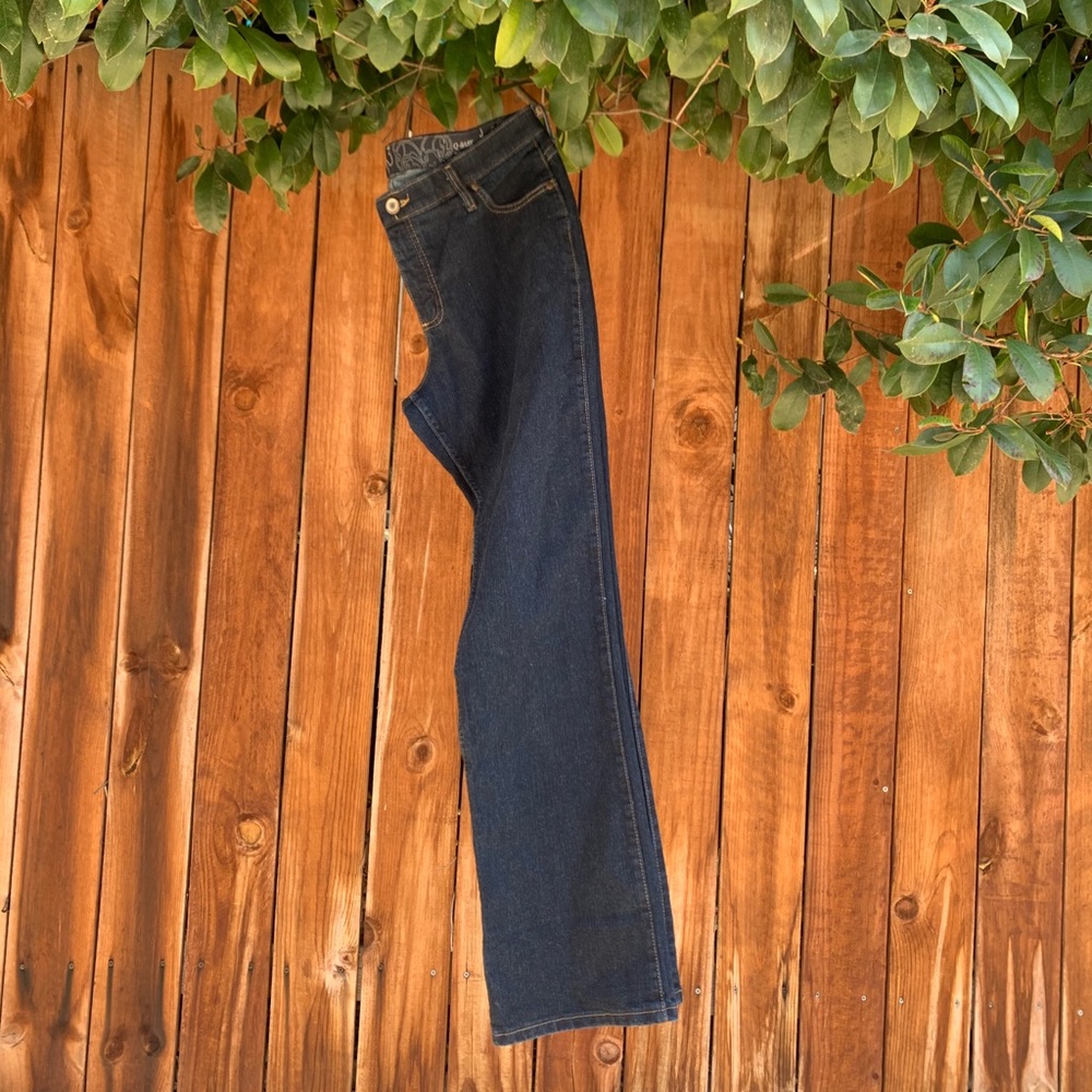 Wrangler “Q-Baby” Dark Wash Jean